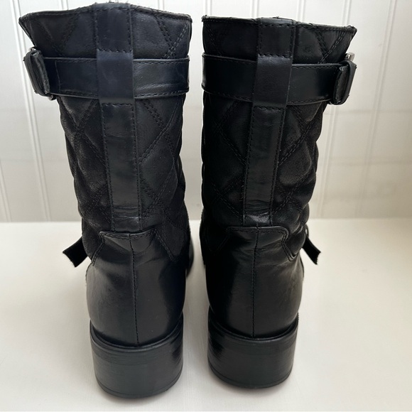 Aquatalia Booties, size 8 - Picture 2 of 6